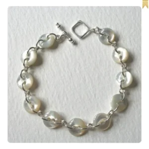 Girls-button-bracelet-with-T-lock-500x500